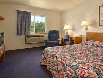 Super 8 By Wyndham Hotel