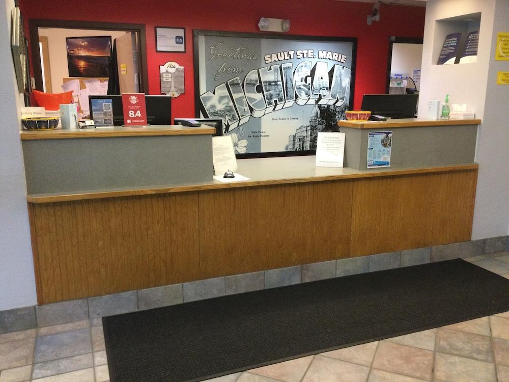 Super 8 By Wyndham Hotel Sault Ste. Marie