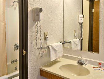 Super 8 By Wyndham Hotel 2*